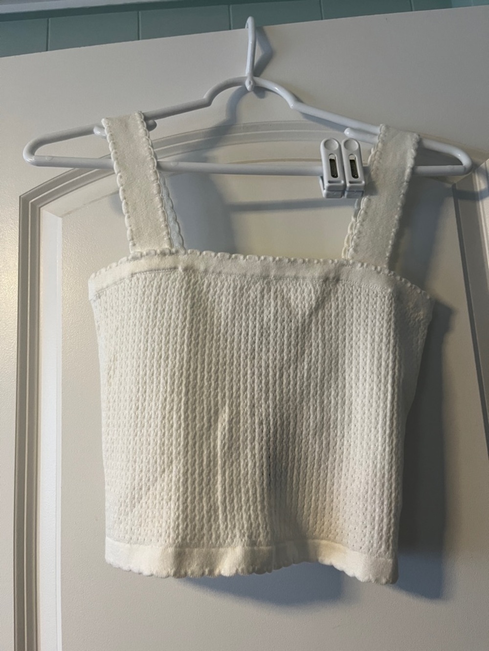Express Cream Textured Square-Neck Crop Camisole